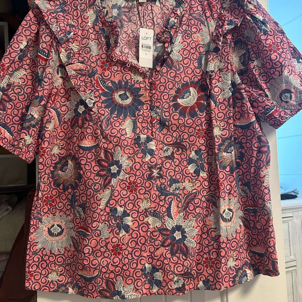 NWT Size Small Loft Ruffle Button Top - Picture 3 of 3